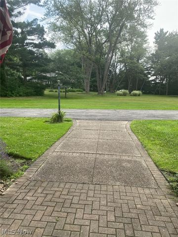 2021 Lyndway Road, Cleveland, OH 44121