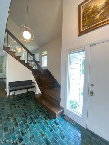 2021 Lyndway Road, Cleveland, OH 44121