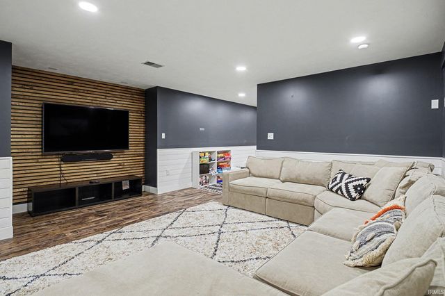 55875 Season Court, Osceola, IN 46561