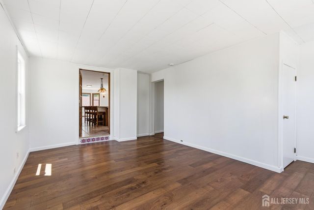 39 Kearney Road, Sayreville, NJ 08879