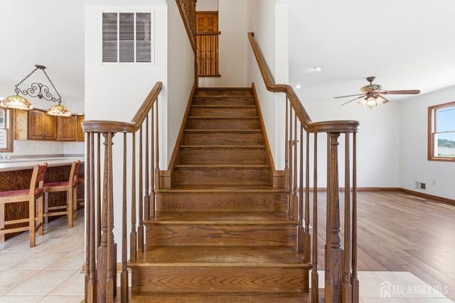 39 Kearney Road, Sayreville, NJ 08879