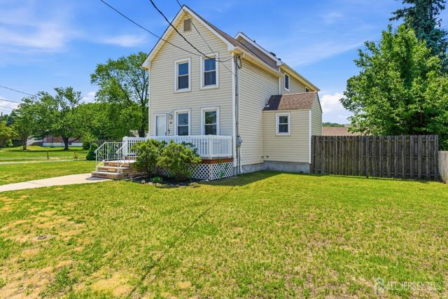 39 Kearney Road, Sayreville, NJ 08879