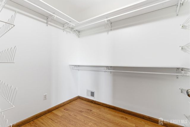 39 Kearney Road, Sayreville, NJ 08879