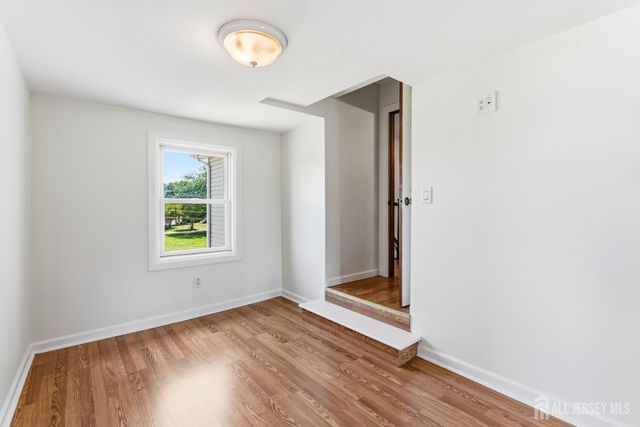 39 Kearney Road, Sayreville, NJ 08879