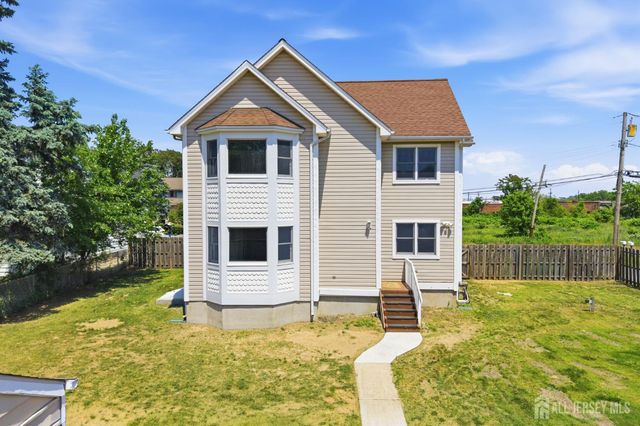 39 Kearney Road, Sayreville, NJ 08879
