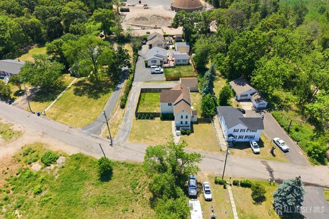 39 Kearney Road, Sayreville, NJ 08879
