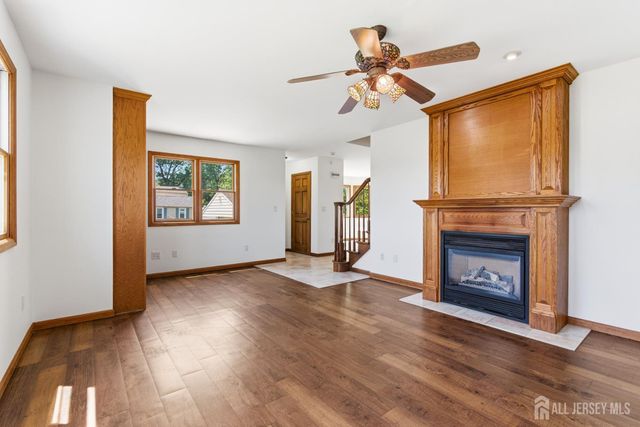 39 Kearney Road, Sayreville, NJ 08879