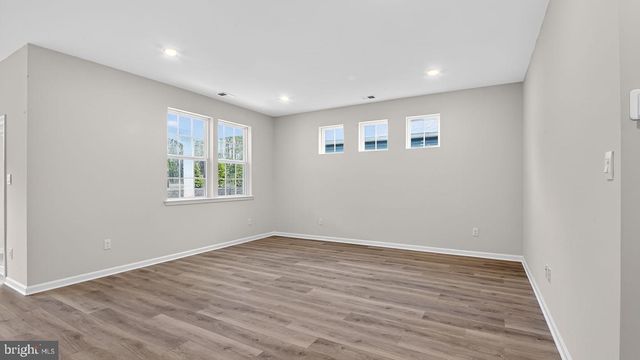 221 HUNTINGTON DR, Egg Harbor Township, NJ 08234