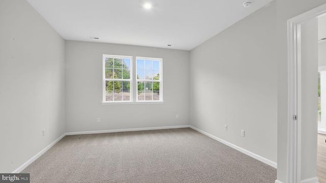 221 HUNTINGTON DR, Egg Harbor Township, NJ 08234