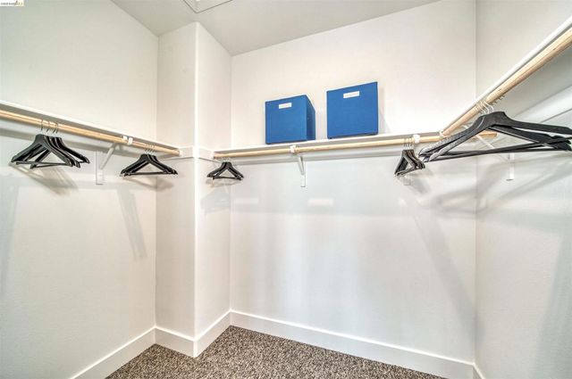 28951 Parkridge Loop 87, Hayward, CA 94544