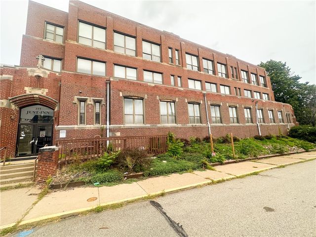 215 Lelia St, Mt Washington, PA 15211