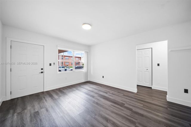 3551 SW 10th St 8A, Miami, FL 33135