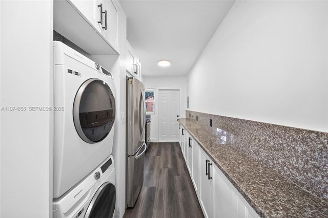 3551 SW 10th St 8A, Miami, FL 33135