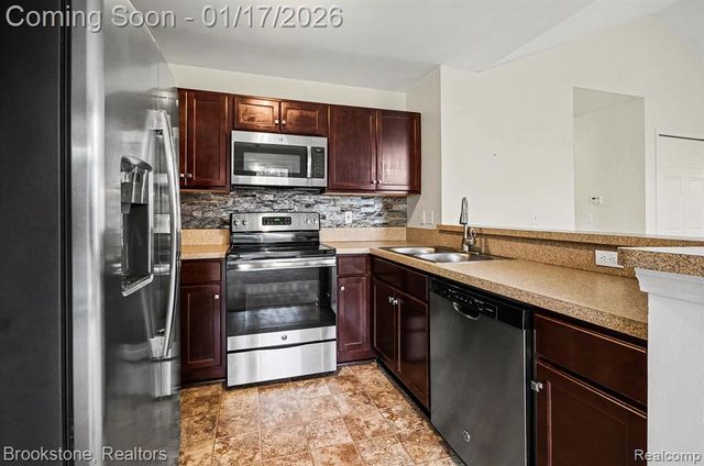 28346 Adler Park Drive 246, Chesterfield, MI 48051