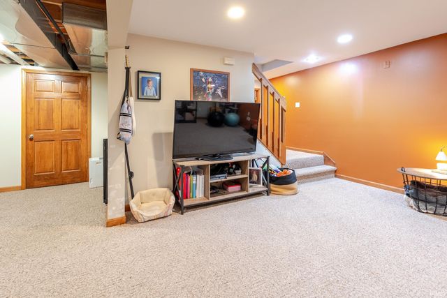 3011 Easton Ridge Place, Fort Wayne, IN 46818