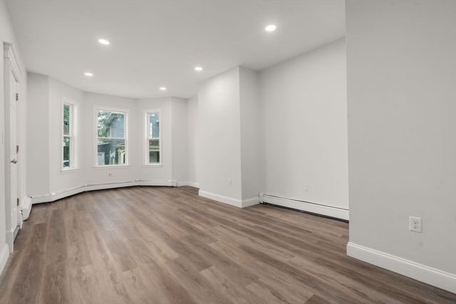 20 Rockville Park, Boston, MA 02119