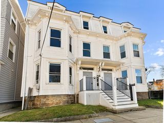 20 Rockville Park, Boston, MA 02119