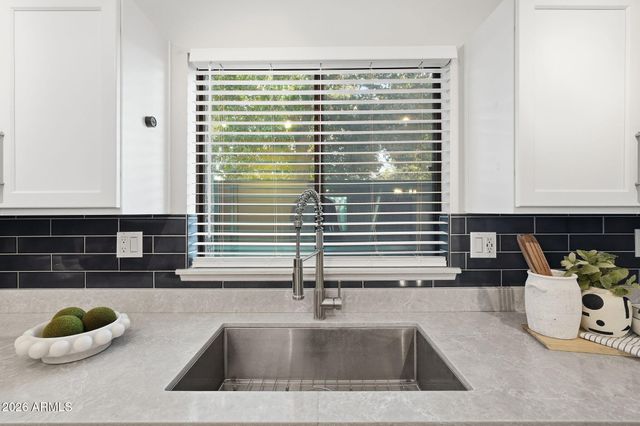 3501 N 64TH Street 26, Scottsdale, AZ 85251