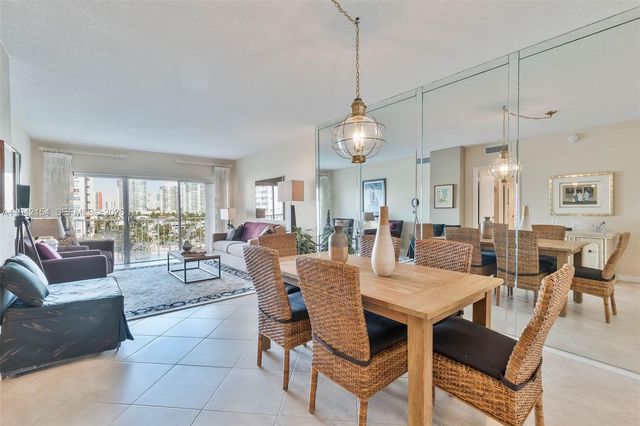 500 Bayview Dr 617, Sunny Isles Beach, FL 33160