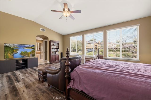 5861 Mustang Drive, Simi Valley, CA 93063