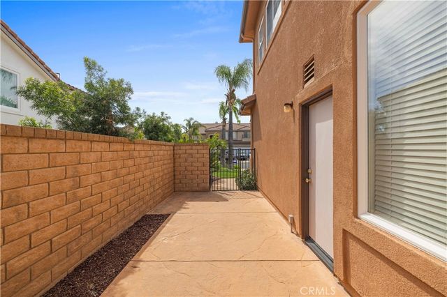 5861 Mustang Drive, Simi Valley, CA 93063