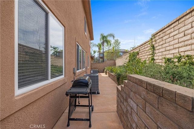 5861 Mustang Drive, Simi Valley, CA 93063