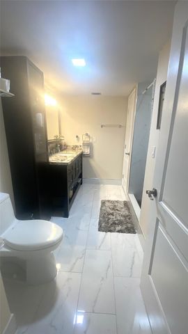 2200 S Cypress Bend Drive 905, Pompano Beach, FL 33069