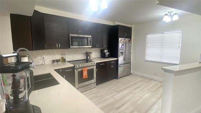 2200 S Cypress Bend Drive 905, Pompano Beach, FL 33069