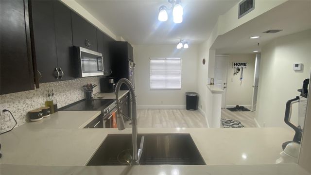 2200 S Cypress Bend Drive 905, Pompano Beach, FL 33069