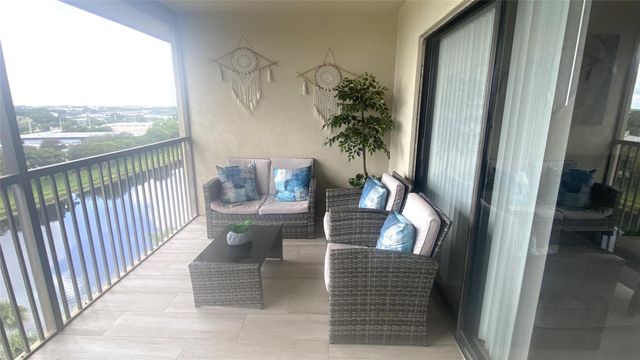 2200 S Cypress Bend Drive 905, Pompano Beach, FL 33069