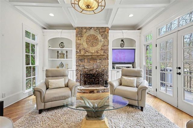 15945 Meadow King Way, Milton, GA 30004
