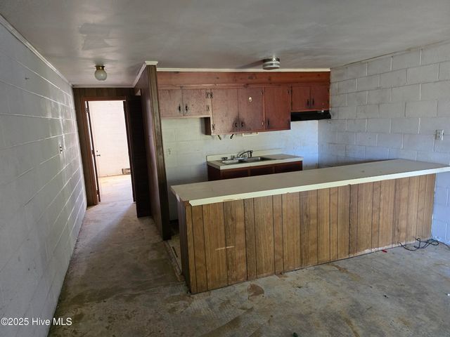 300 Maple Street N, Ahoskie, NC 27910