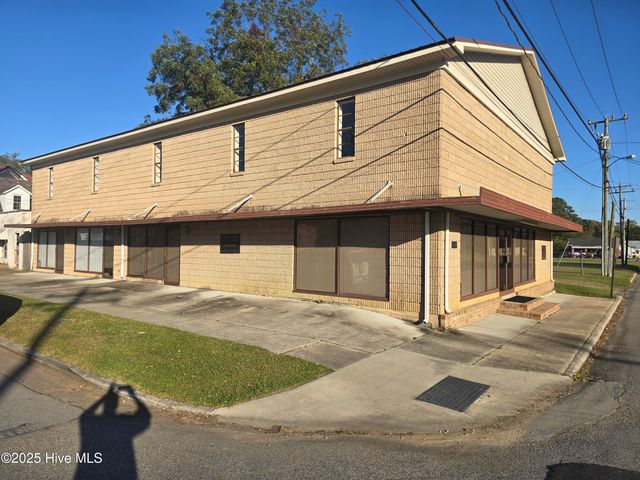 300 Maple Street N, Ahoskie, NC 27910
