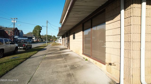 300 Maple Street N, Ahoskie, NC 27910