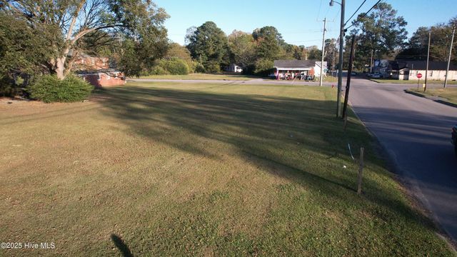 300 Maple Street N, Ahoskie, NC 27910