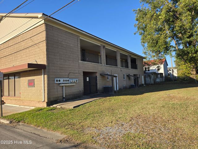 300 Maple Street N, Ahoskie, NC 27910