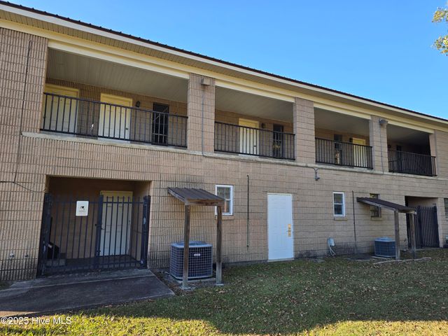 300 Maple Street N, Ahoskie, NC 27910