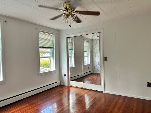 105 South St Extension, Bristol, CT 06010