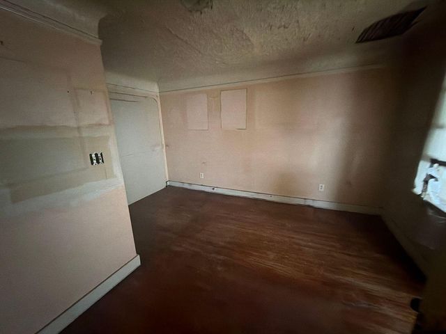 389 Genessee Street, River Rouge City, MI 48218