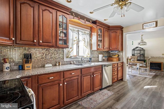 4 GREENLEAF LN, Seaford, DE 19973