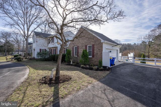 4 GREENLEAF LN, Seaford, DE 19973