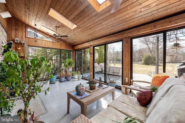 4 GREENLEAF LN, Seaford, DE 19973