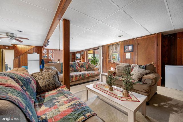 4 GREENLEAF LN, Seaford, DE 19973