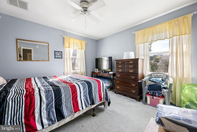 4 GREENLEAF LN, Seaford, DE 19973