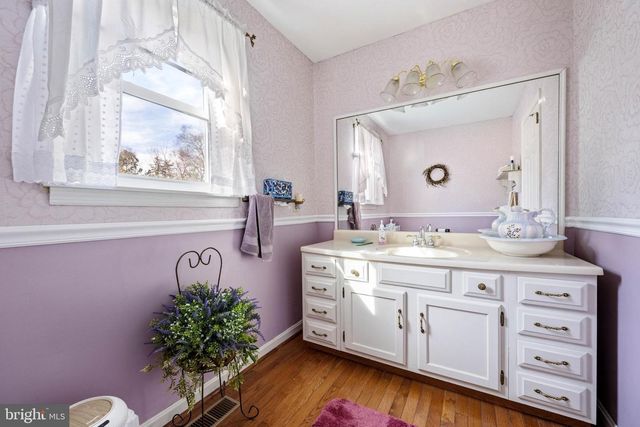 4 GREENLEAF LN, Seaford, DE 19973