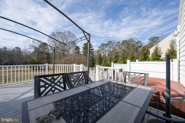 4 GREENLEAF LN, Seaford, DE 19973