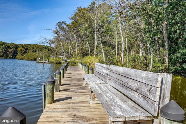 4 GREENLEAF LN, Seaford, DE 19973