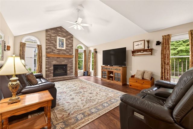 1500 Fallen Leaf, Webster, NY 14580