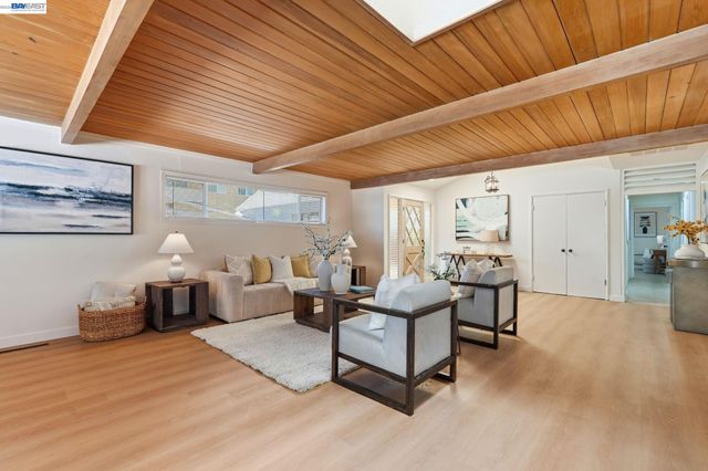 446 Dolores Ave, San Leandro, CA 94577
