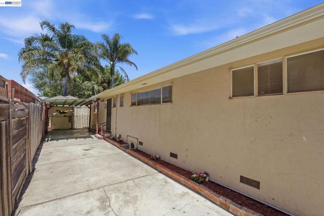446 Dolores Ave, San Leandro, CA 94577